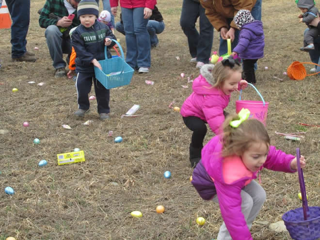 FREE Easter Egg Hunt for kids 10 and under on Saturday, April 15th at 1:00 pm in Saylorsburg